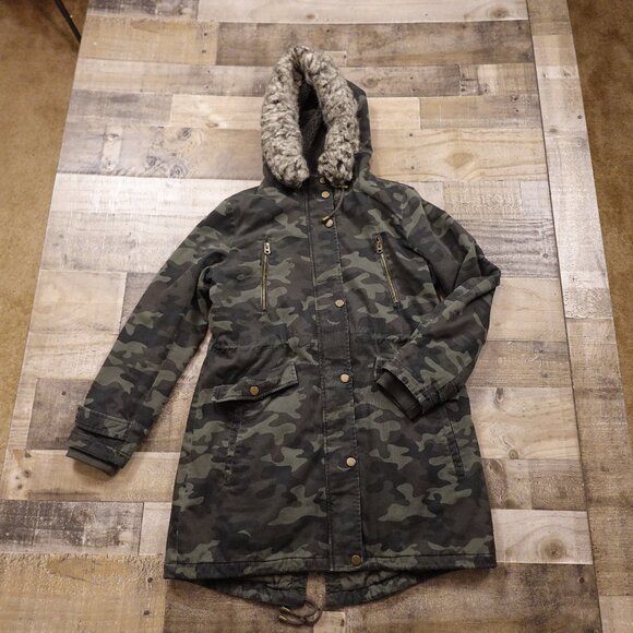 Lucky Brand Camo Parka Jacket – Faux Fur Hood – Women's Size Large Camo Green - Picture 1 of 10